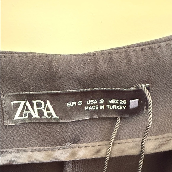 Zara Black High Waist Women's Shorts - Picture 5 of 6